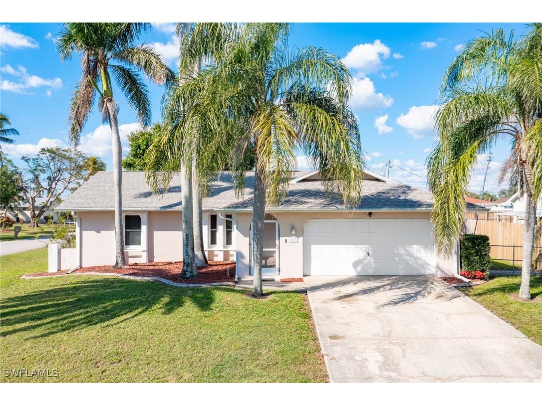 2117 SE 2nd Street Cape Coral FL 33990 225020883 image1