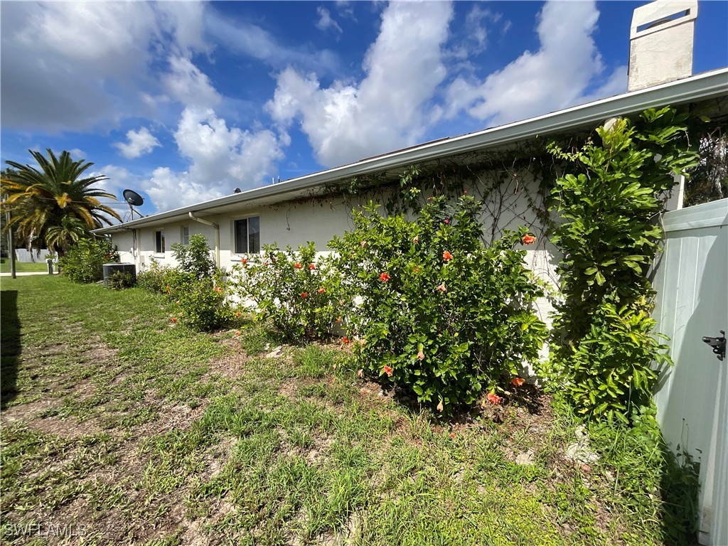 2117 SE 9th Terrace Cape Coral FL 33990 225057489 image40