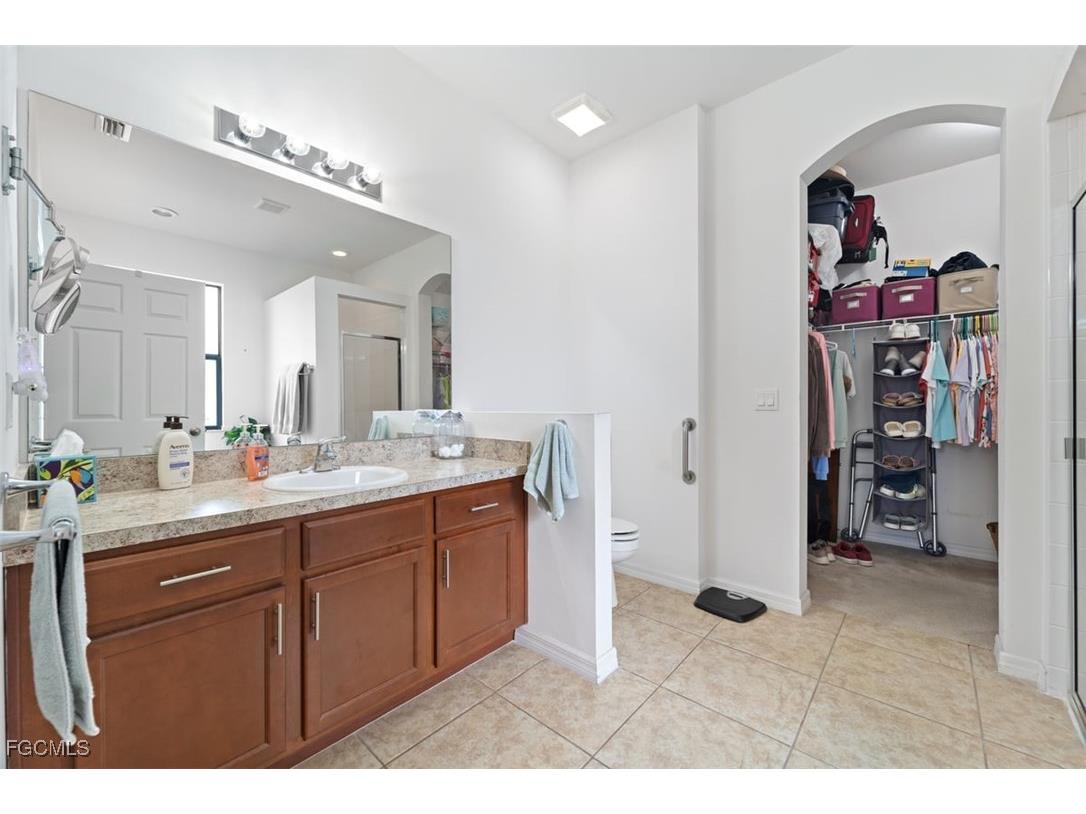 2117 SW 22nd Court Cape Coral FL 33991 2025010456 image18