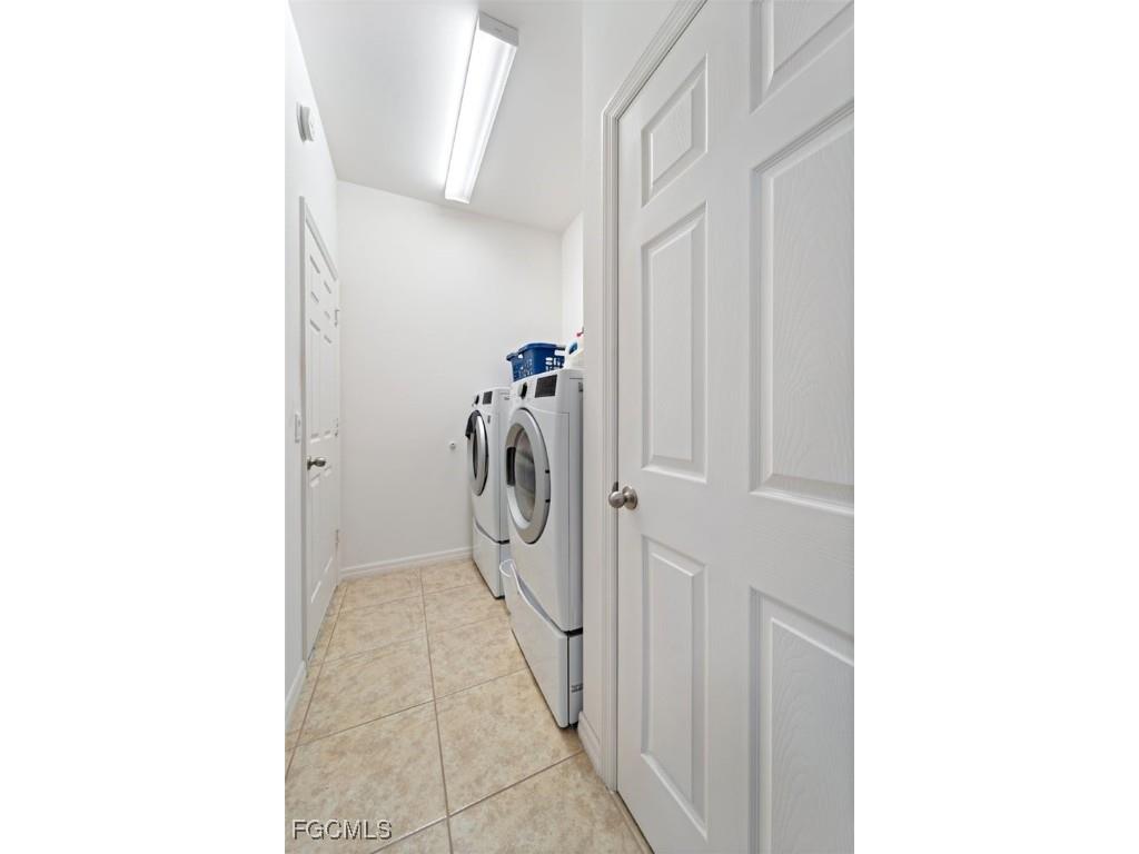 2117 SW 22nd Court Cape Coral FL 33991 2025010456 image25