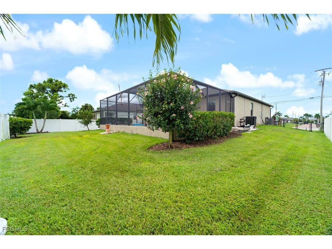 2117 SW 22nd Court Cape Coral FL 33991 2025010456 image31