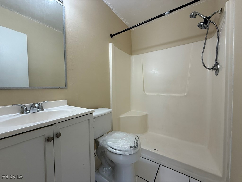 2117 SW Santa Barbara Place #3 Cape Coral FL 33991 2025005459 image12