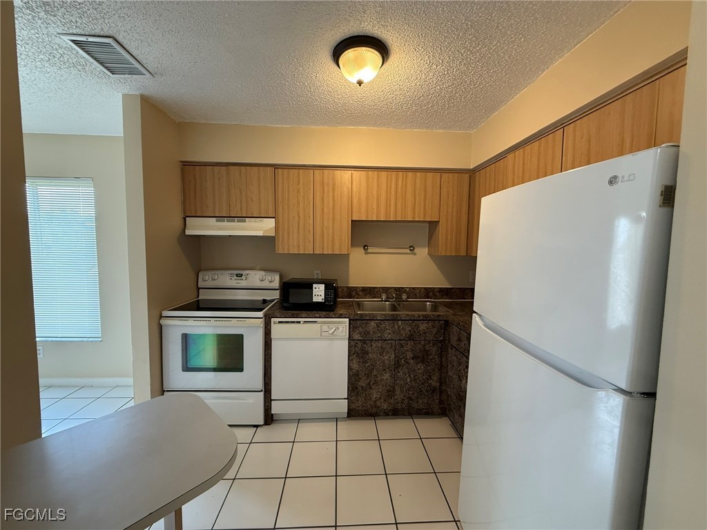 2117 SW Santa Barbara Place #3 Cape Coral FL 33991 2025005459 image6
