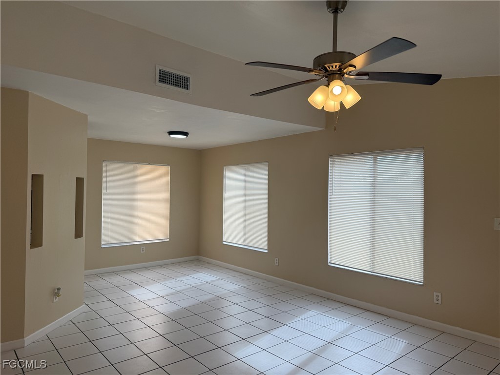 2117 SW Santa Barbara Place #4 Cape Coral FL 33991 2025022982 image4