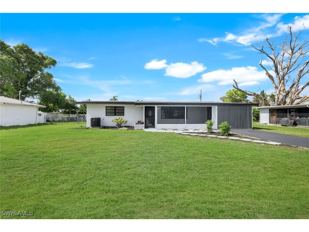 2118 Aldridge Avenue Fort Myers FL 33907 225058643 image1