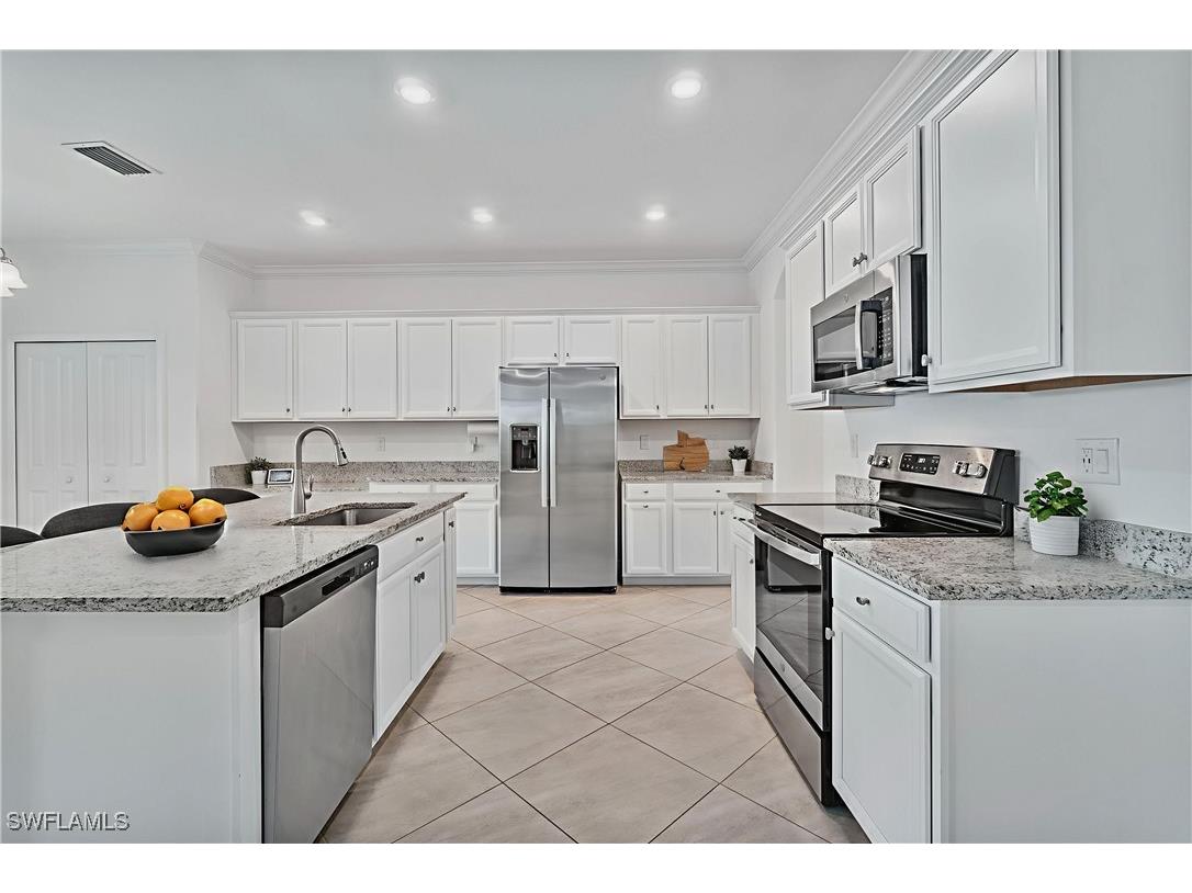 2118 Hamlin Street Naples FL 34120 225069032 image9