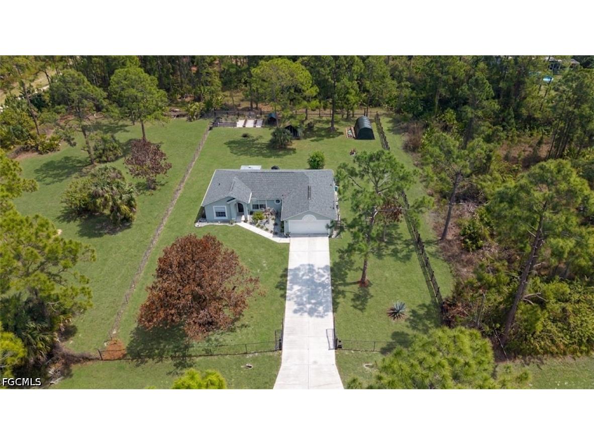 2118 Moore Avenue Alva FL 33920 2026014891 image4