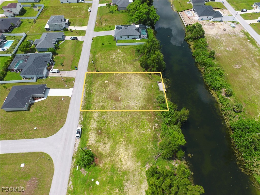 2118 NW 2nd Avenue Cape Coral FL 33993 2025005761 image2