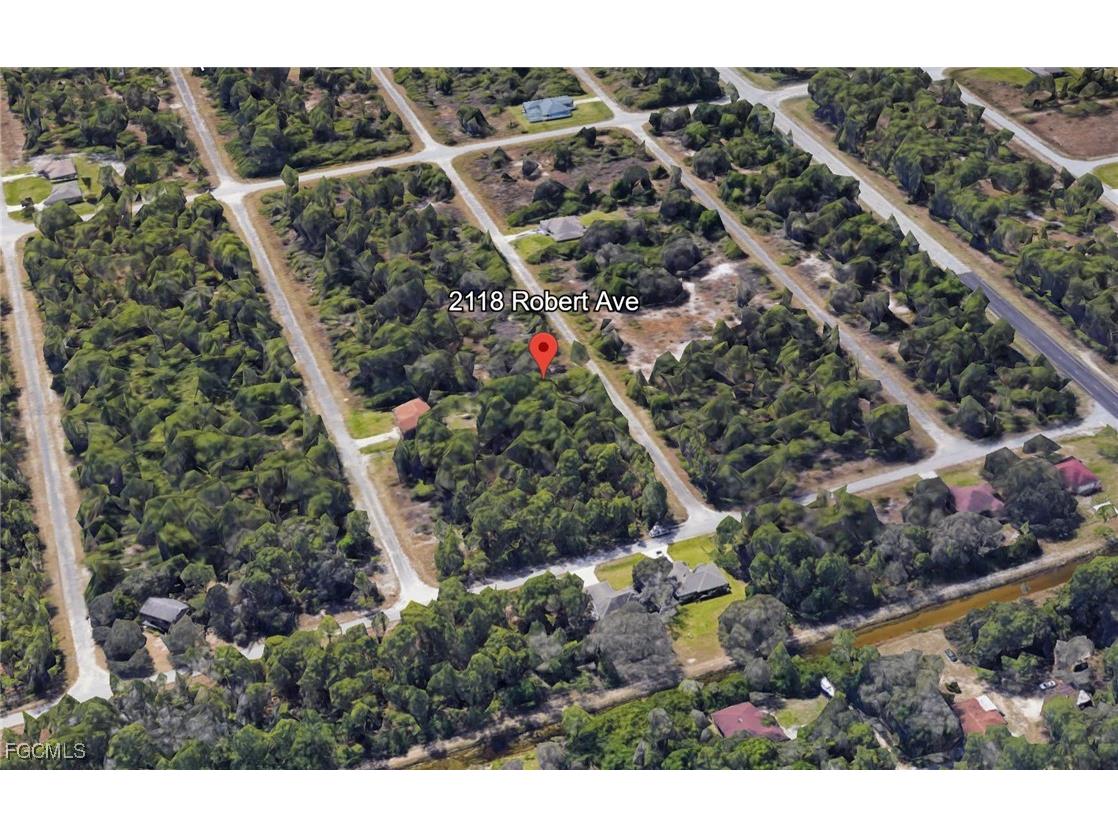 2118 Robert Avenue Alva FL 33920 2025003041 image1