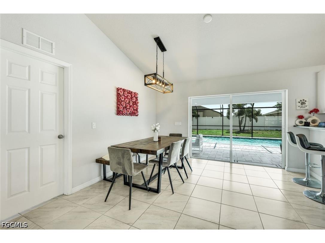 2118 SW 12th Terrace Cape Coral FL 33991 2026015941 image6