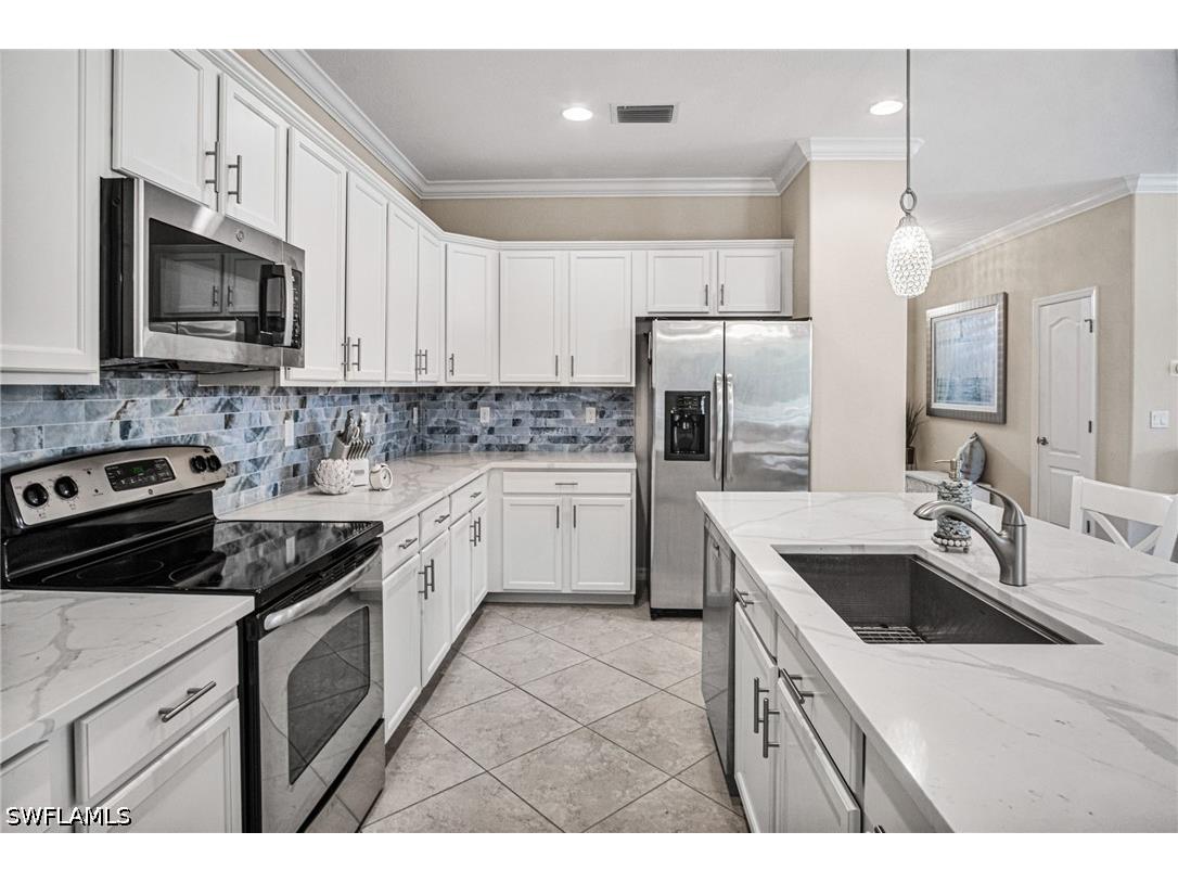 21188 Bella Terra Boulevard Estero FL 33928 226018501 image9