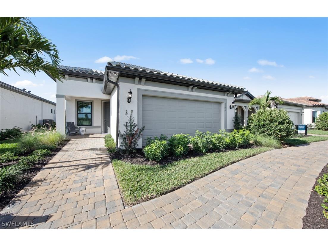 2119 Freemont Way Naples FL 34120 226006991 image1