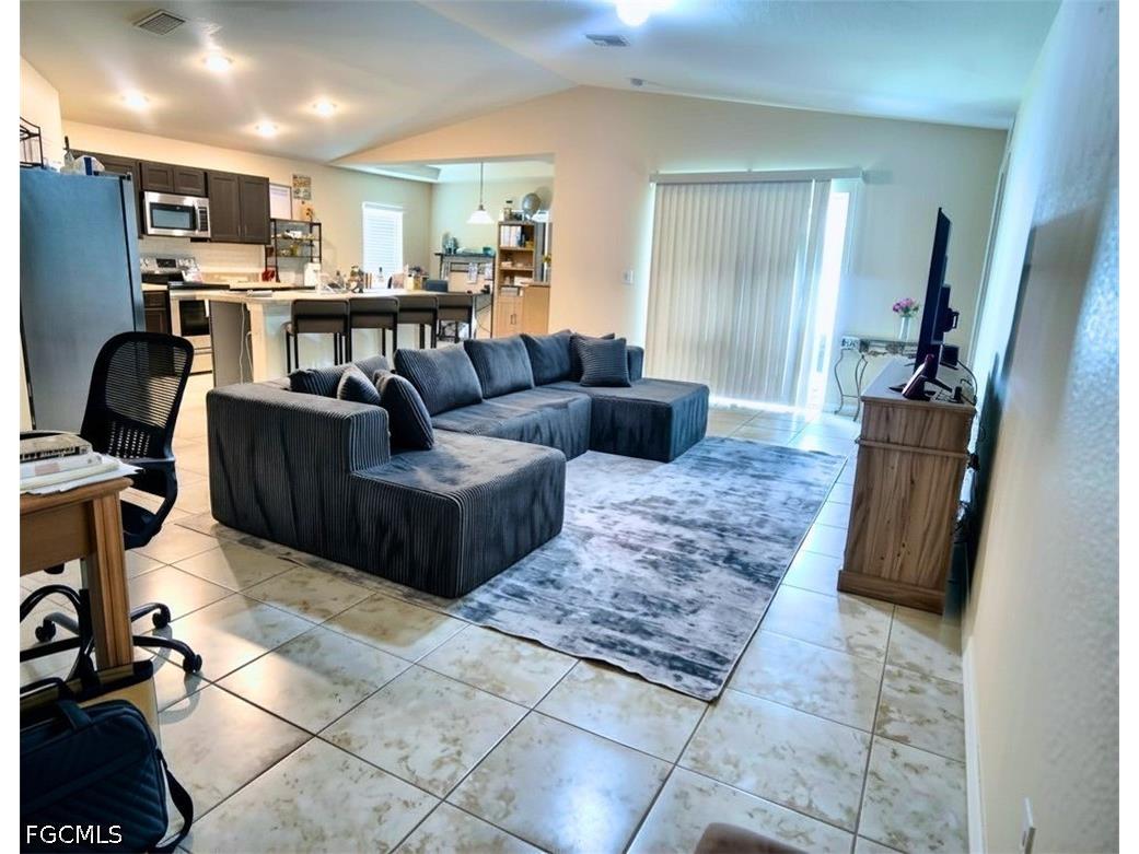 2119 NE 6th Place Cape Coral FL 33909 2026027729 image3