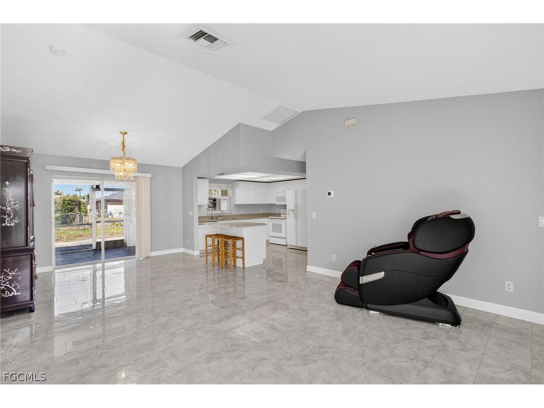 2119 SE 3rd Street Cape Coral FL 33990 2026011842 image6