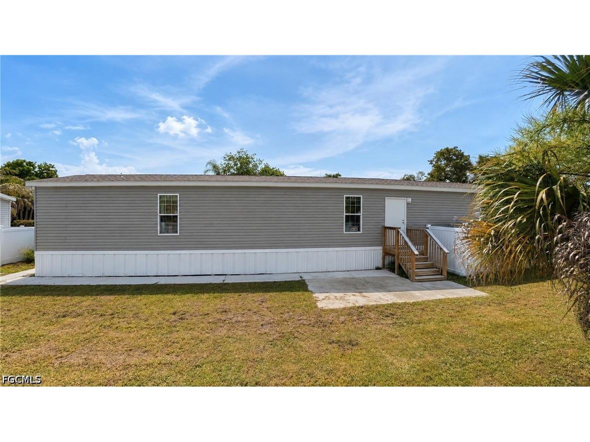 21190 Cypress Park Circle Estero FL 33928 2026027084 image24