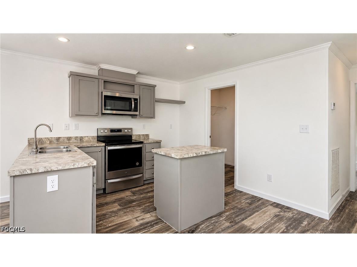 21190 Cypress Park Circle Estero FL 33928 2026027084 image7