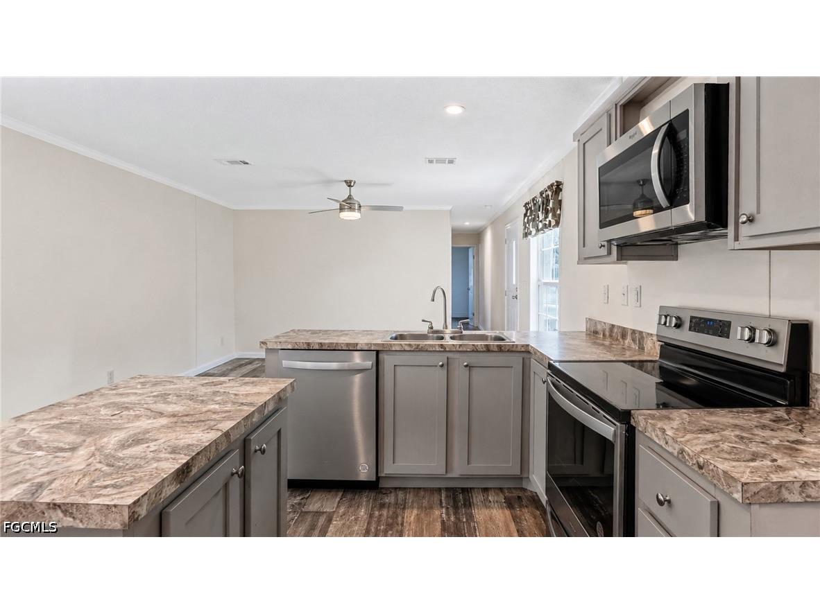 21190 Cypress Park Circle Estero FL 33928 2026027084 image8