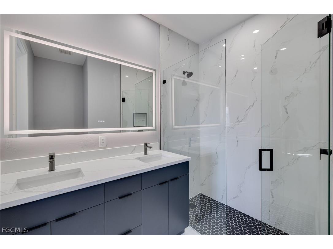 212 NW 31st Place Cape Coral FL 33993 2026005279 image5