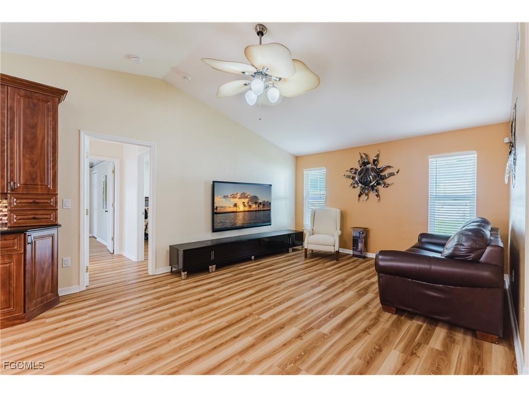 212 SE 30th Terrace Cape Coral FL 33904 2025018167 image13