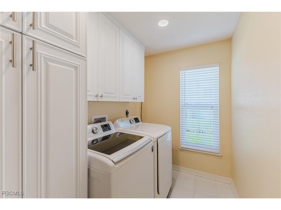 212 SE 30th Terrace Cape Coral FL 33904 2025018167 image25