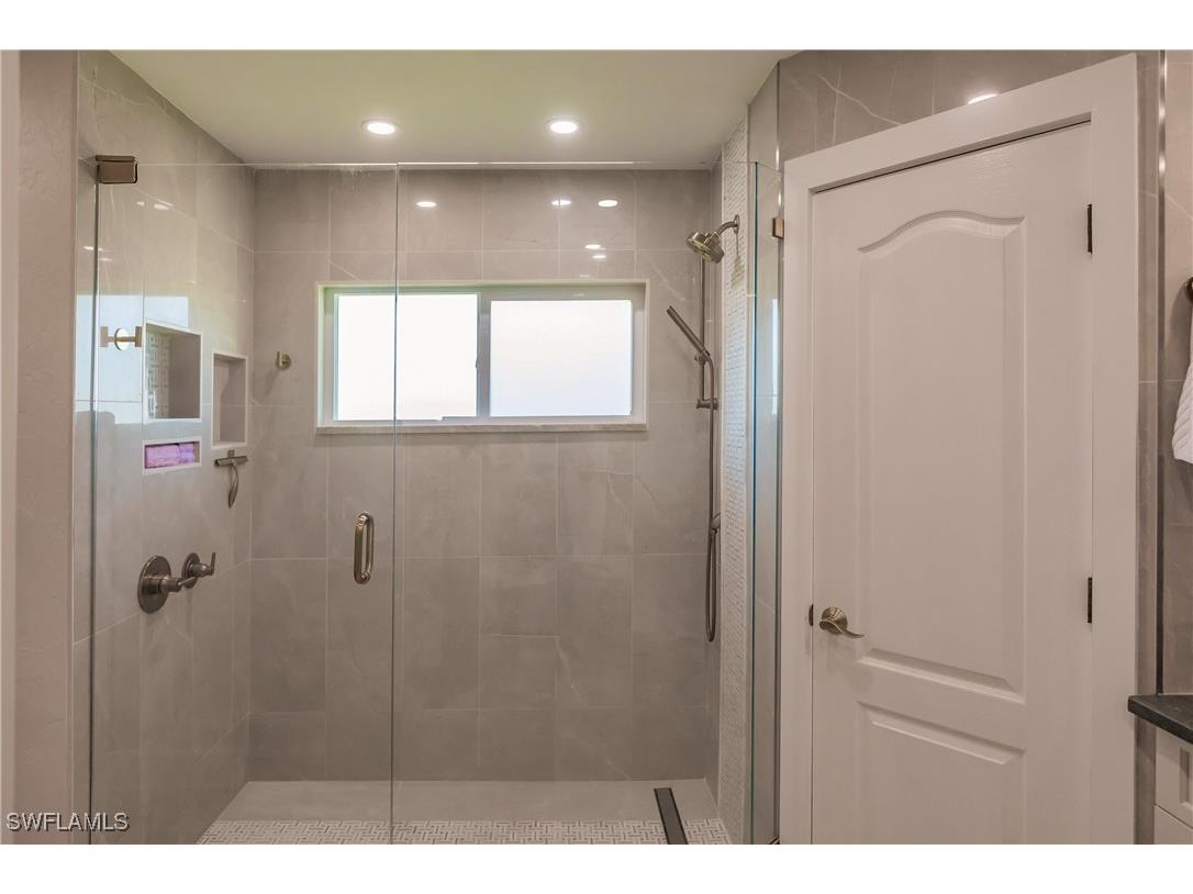 212 SE 31st Terrace Cape Coral FL 33904 225011743 image27