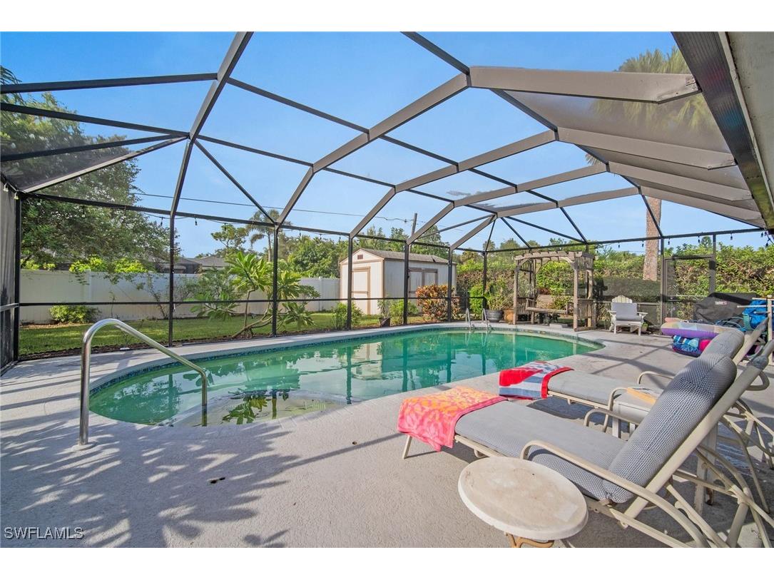 212 Willowick Drive Naples FL 34110 225068470 image1