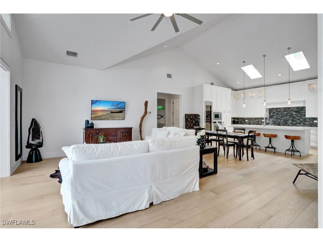 2120 Curtis Street Naples FL 34112 226000027 image5