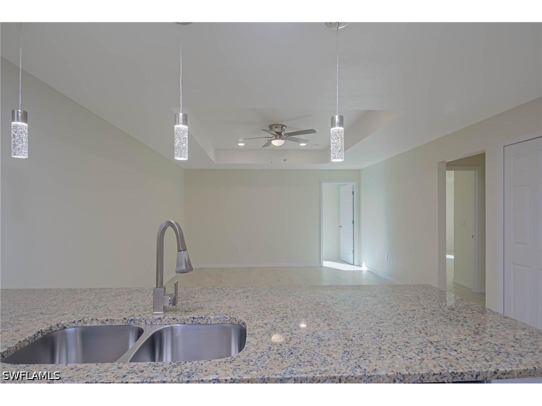 2120 French Street Fort Myers FL 33916 226019965 image2