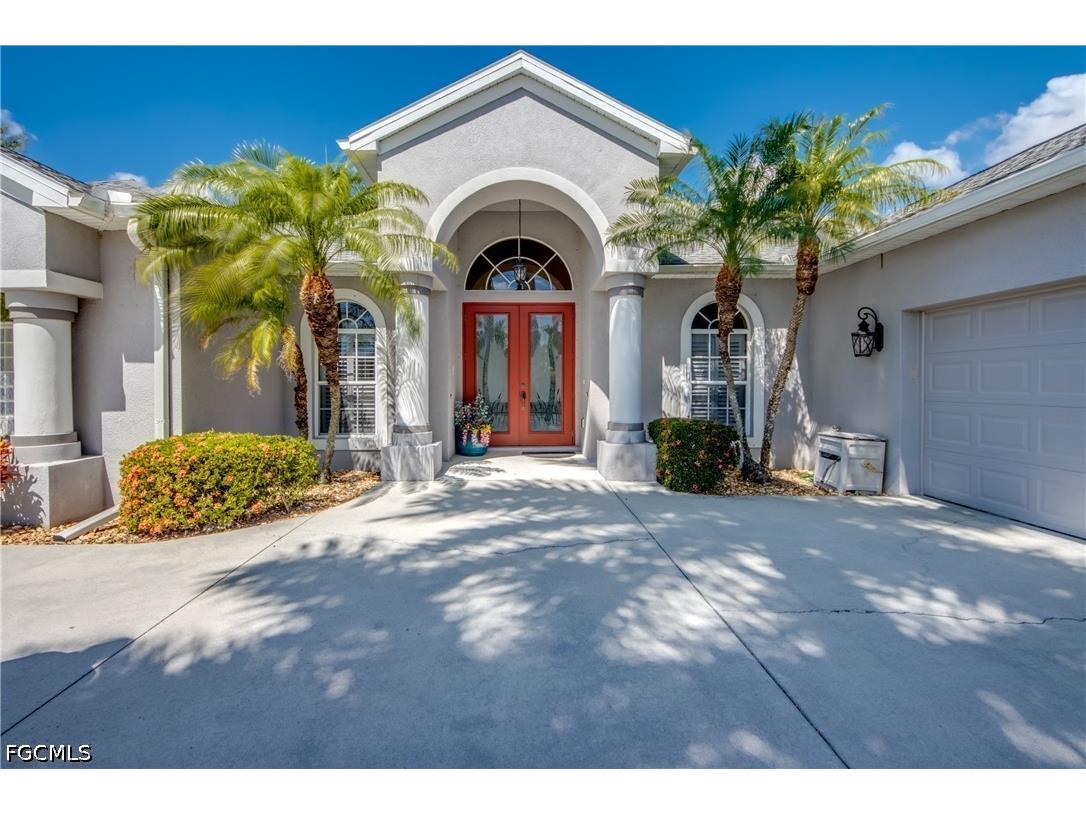 2120 SW 8th Place Cape Coral FL 33991 2026019173 image1