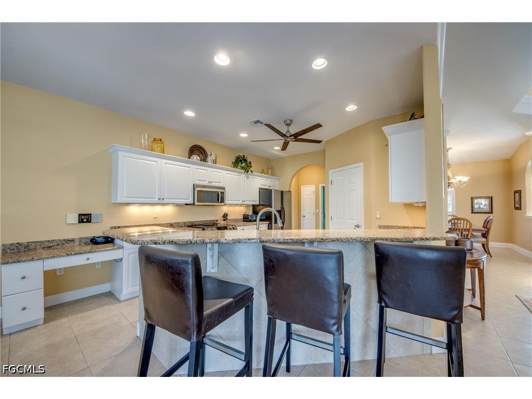 2120 SW 8th Place Cape Coral FL 33991 2026019173 image10
