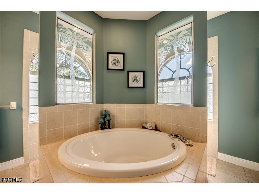 2120 SW 8th Place Cape Coral FL 33991 2026019173 image24