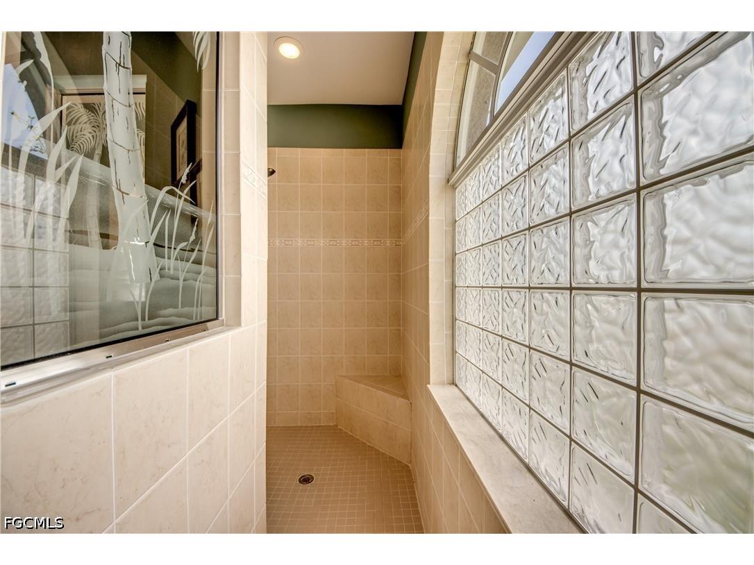 2120 SW 8th Place Cape Coral FL 33991 2026019173 image25