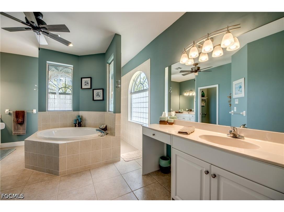 2120 SW 8th Place Cape Coral FL 33991 2026019173 image27
