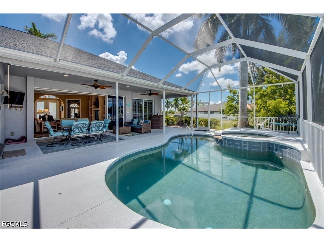 2120 SW 8th Place Cape Coral FL 33991 2026019173 image5