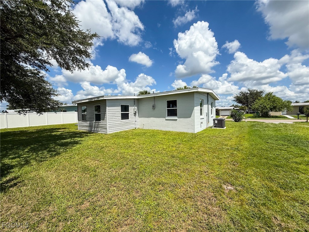 21203 Meehan Avenue Port Charlotte FL 33952 2025006018 image3