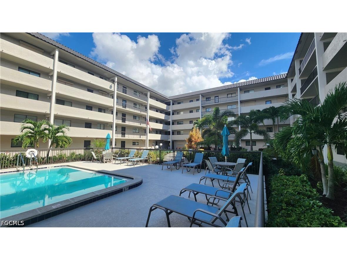 2121 Collier Avenue #107 Fort Myers FL 33901 2026022851 image2