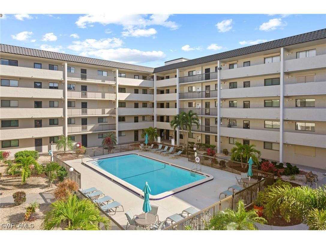 2121 Collier Avenue #306 Fort Myers FL 33901 224012896 image1