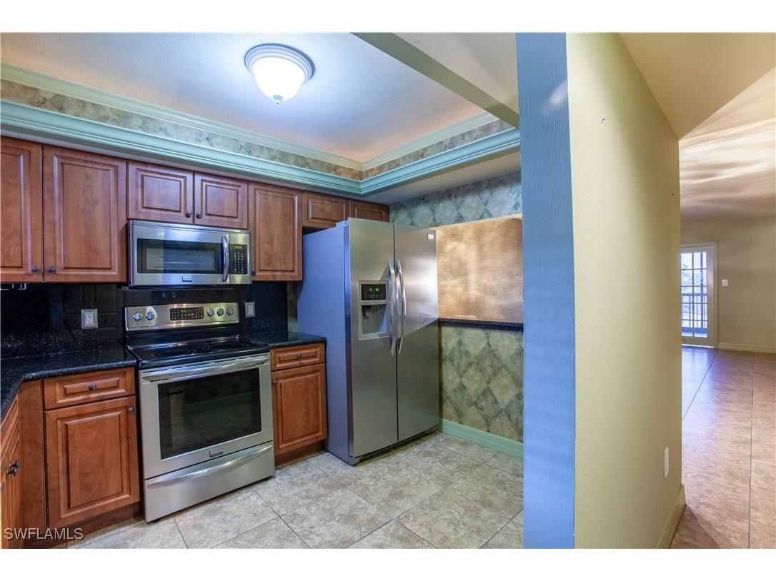 2121 Collier Avenue #316 Fort Myers FL 33901 225047652 image3