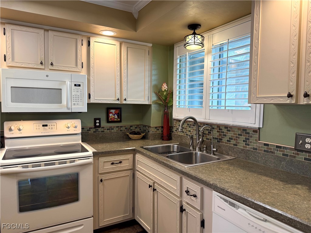 2121 Collier Avenue #409 Fort Myers FL 33901 2025024015 image4