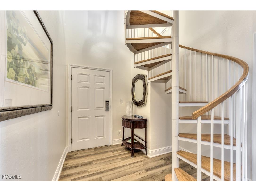 2121 Gulf Beach Villas Captiva FL 33924 2026000907 image21