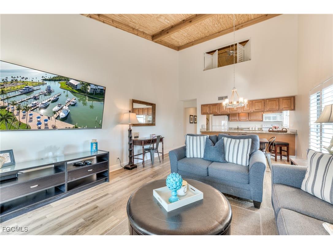 2121 Gulf Beach Villas Captiva FL 33924 2026000907 image5