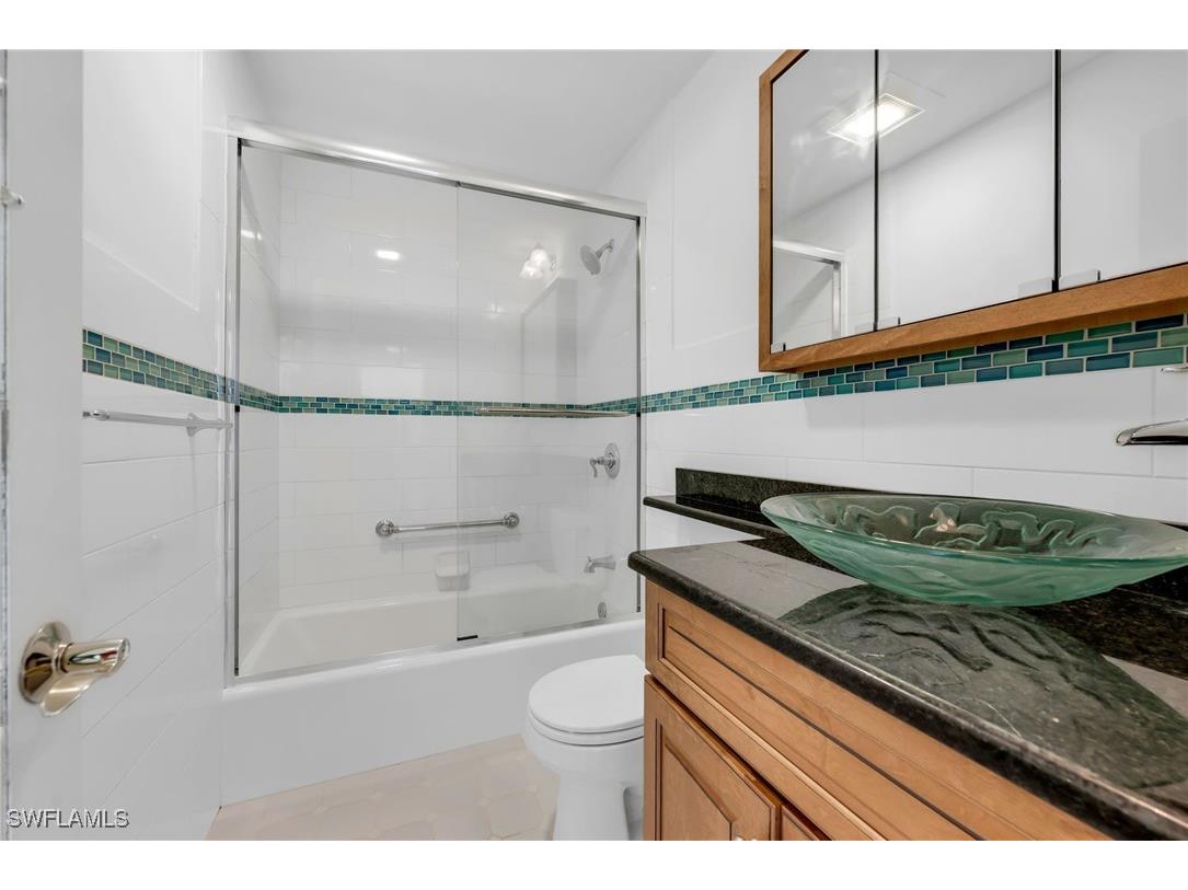 2121 Gulf Shore Boulevard N #203 Naples FL 34102 225074420 image11