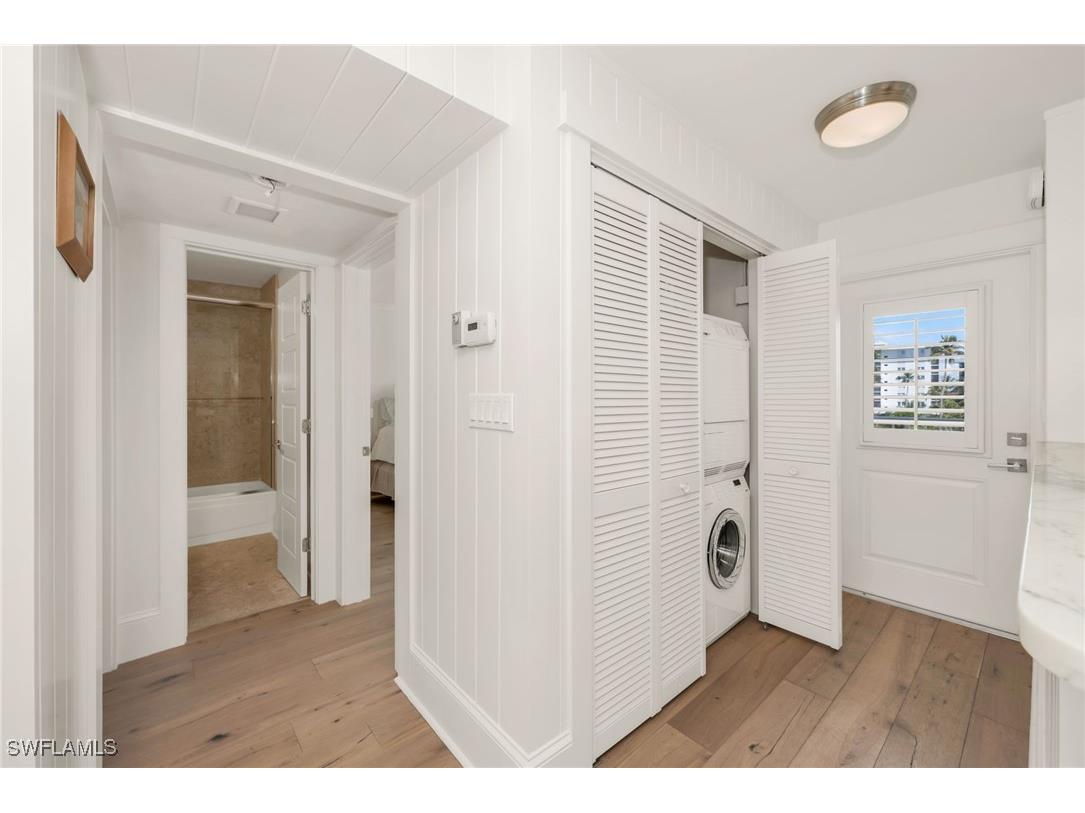 2121 Gulf Shore Boulevard N #206 Naples FL 34102 225072917 image16