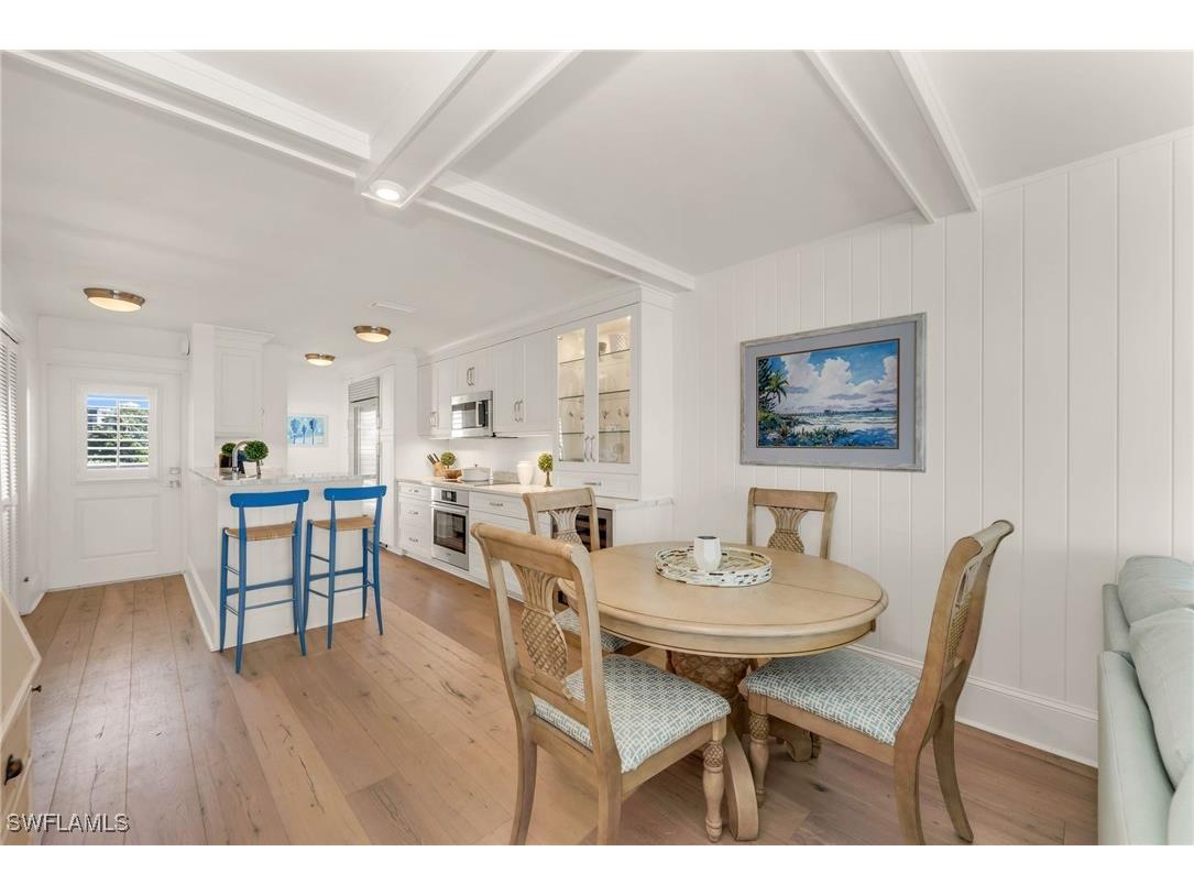 2121 Gulf Shore Boulevard N #206 Naples FL 34102 225072917 image6