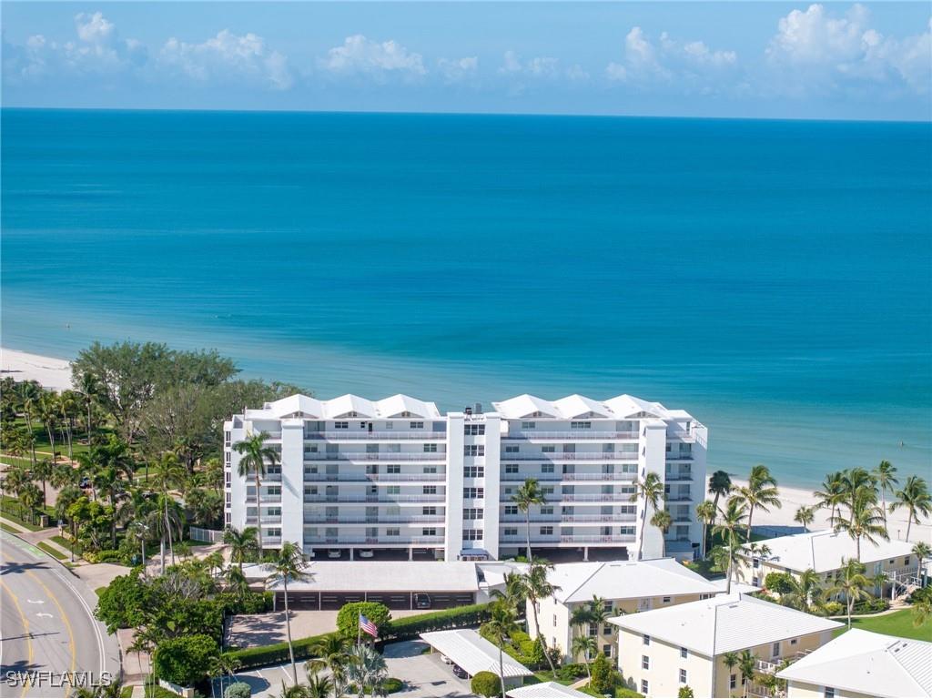 2121 Gulf Shore Boulevard N #305 Naples FL 34102 225072365 image1