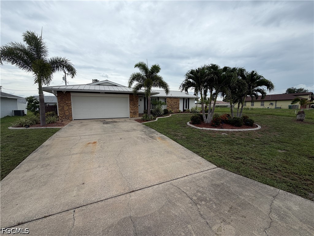 2121 SE 1st Terrace Cape Coral FL 33990 2026024951 image1