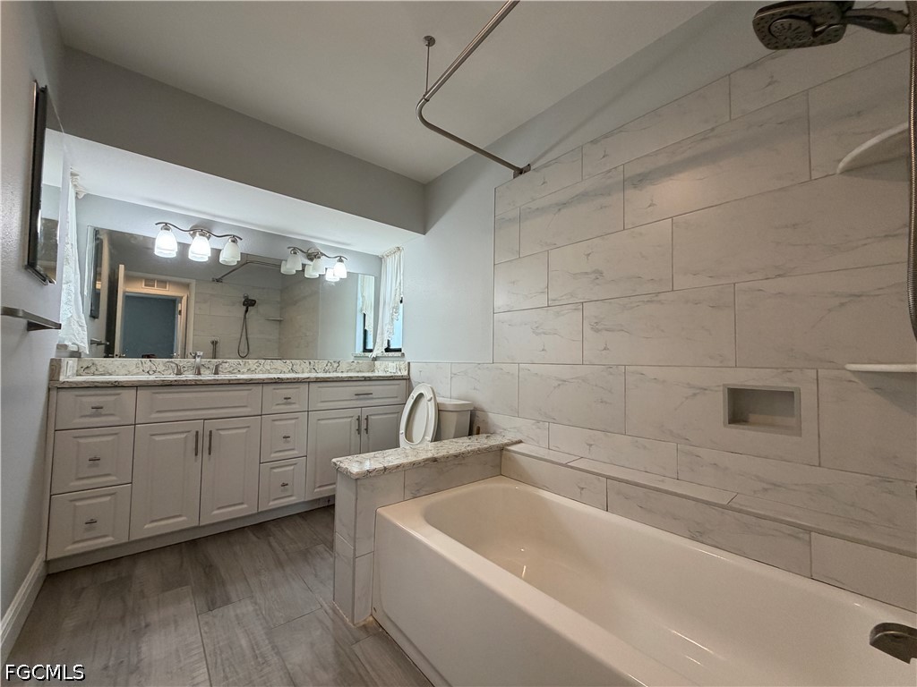 2121 SE 1st Terrace Cape Coral FL 33990 2026024951 image11