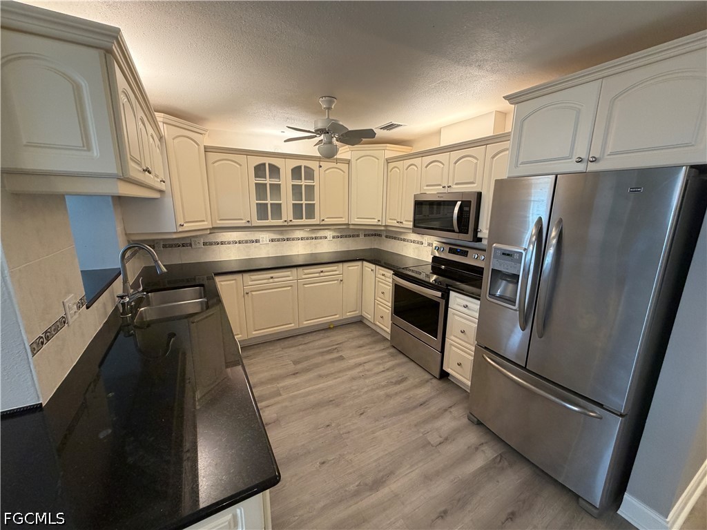 2121 SE 1st Terrace Cape Coral FL 33990 2026024951 image3