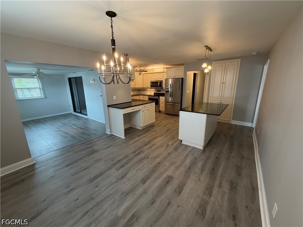 2121 SE 1st Terrace Cape Coral FL 33990 2026024951 image4
