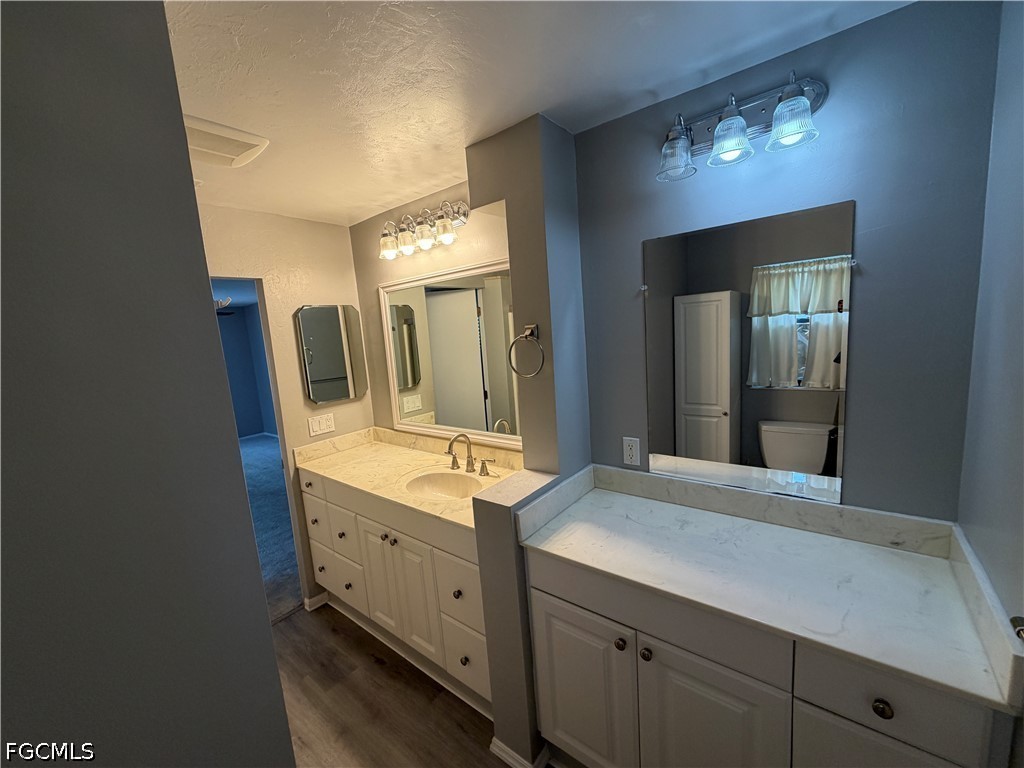 2121 SE 1st Terrace Cape Coral FL 33990 2026024951 image8